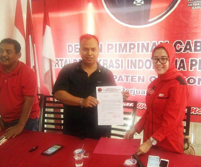 MUSTOFA INSTRUKSIKAN PENGURUS & KADER AMANKAN SK DPP TENTANG PERGANTIAN  WAKIL BUPATI CIREBON
