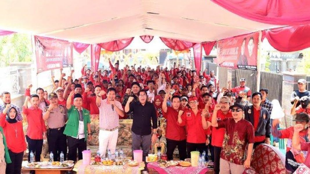 Maruarar Temui Ratusan Warga Binong di Hari Terakhir Jadi Anggota DPR