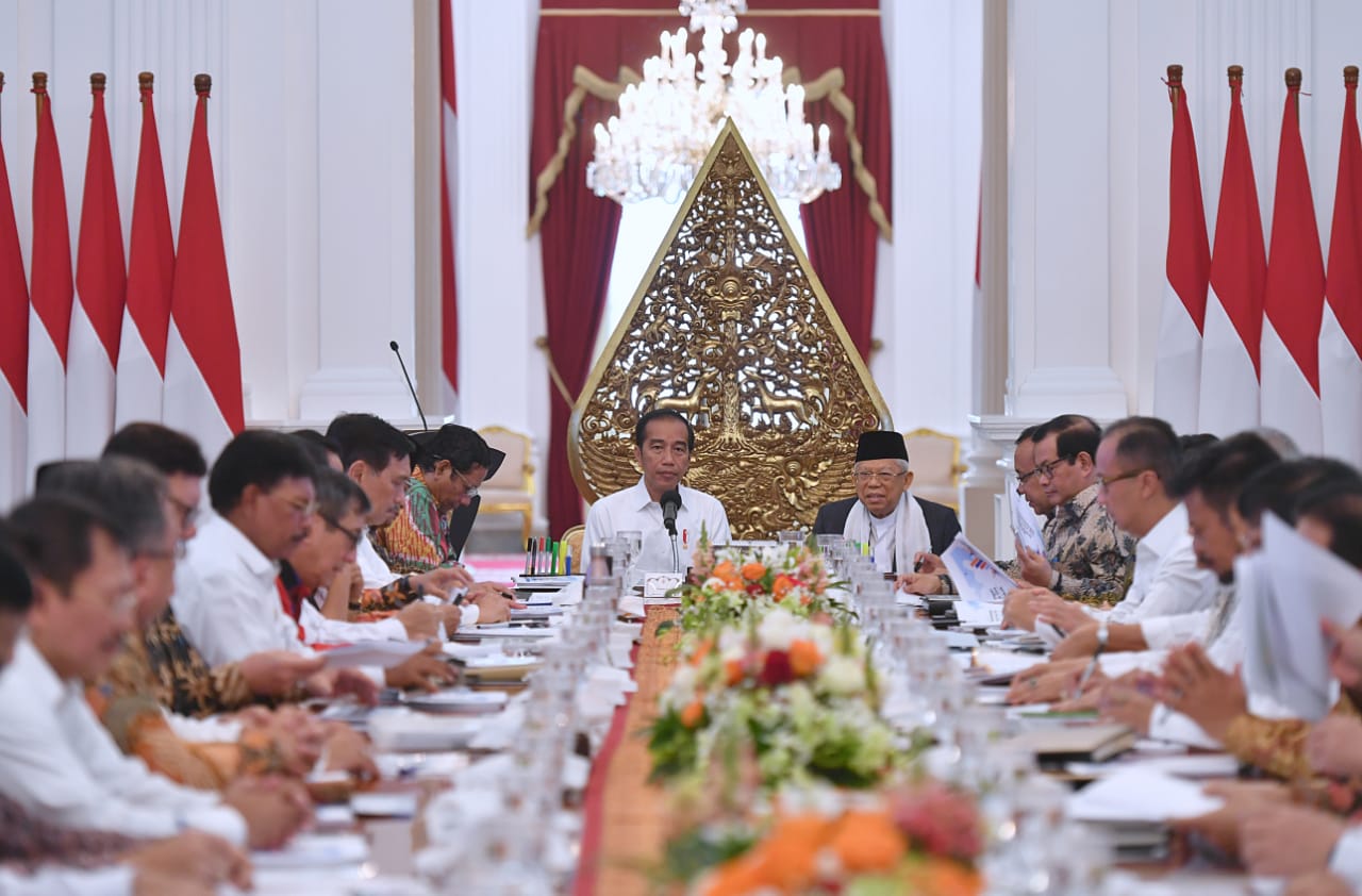 Presiden Jokowi Pimpin Sidang Paripurna Pertama Kabinet Indonesia Maju