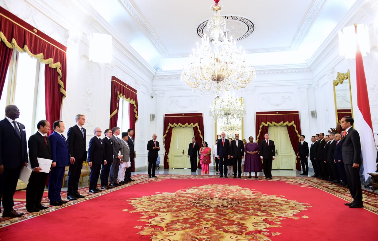 Presiden Jokowi Terima Surat Kepercayaan 14 Duta Besar Negara Sahabat