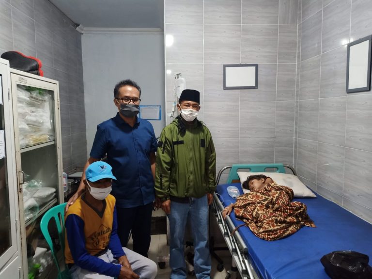 Dudeh Ruhiyat Datangi Bu Elis Warga Desa Sukarame Yang Sempat Viral