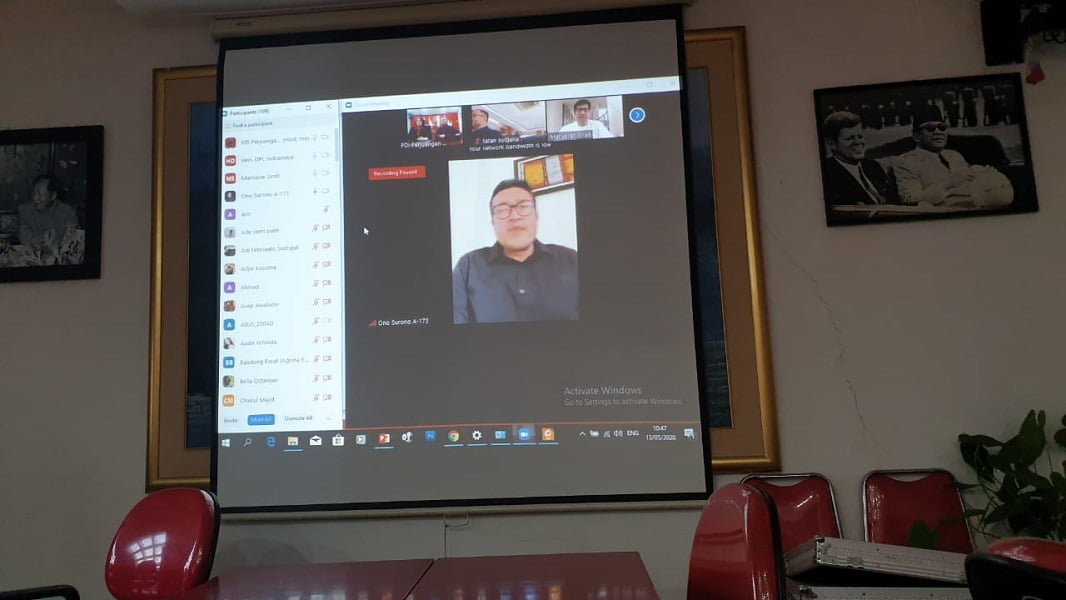 PDI Perjuangan Gelar Seminar Daring Bangkitkan Ekonomi Kreatif Masyarakat Jabar di Masa Pandemi Covid-19