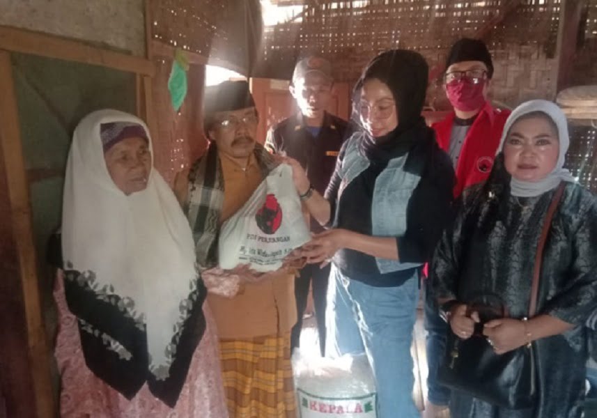 Kisah Mak Jua, Warga KBB yang Tak Pernah Tersentuh Bantuan Pemerintah