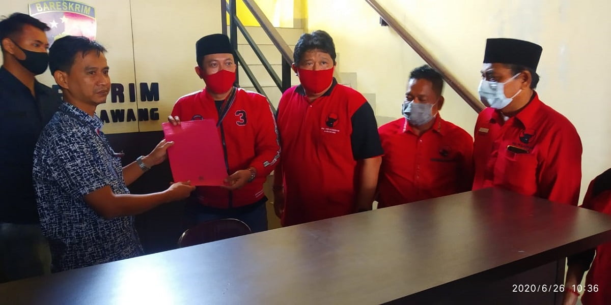 PDI Perjuangan Buat Pengaduan Kasus Pembakaran Bendera Partai Ke Polres Karawang