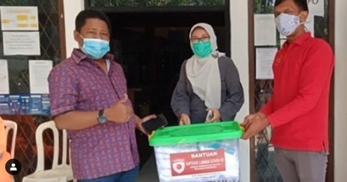 Tetap Peduli dan Berbagi, Anggota DPRD Jabar Waras Wasisto Salurkan APD Ke Puskesmas