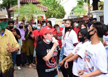 Mpok Atiek Mengaku Terkesan Dengan Niat Nina Agustina Untuk Membangun Indramayu