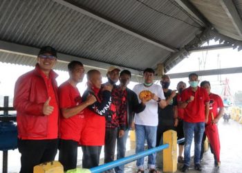 Ketua DPD PDI Perjuangan Jabar, Ono Surono Sidak Lokasi Gerakan Bersih Sungai Ciliwung