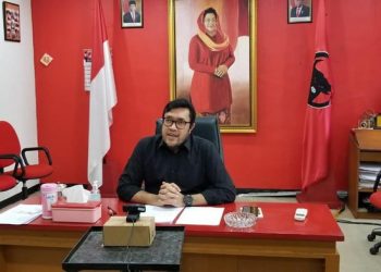 Soal Polemik Ridwan Kamil-Mahfud Md, PDIP Jabar: Harusnya RK Menahan Diri