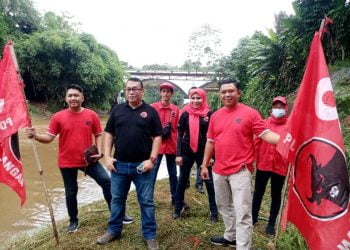 HUT PDI Perjuangan, Banteng Depok Hijaukan DAS Ciliwung