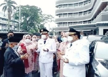 Jeje-Ujang Dilantik Jadi Bupati dan Wakil Bupati Pangandaran