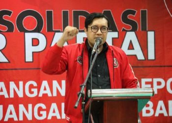 PDI Perjuangan Tak Pernah Tawari Kursi Ketua ke Kang Emil!