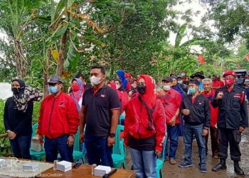 DPD PDI Perjuangan Jawa Barat dan DPC PDI Perjuangan Kab. Cirebon taman Pohon dan Tabur Benih Ikan di Setu Sedong Kab. Cirebon