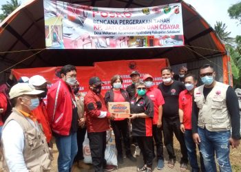 Mengerikan! Pergerakan Tanah 2 Meter Lebih di Sukabumi, Ribka Tjiptaning dan Ono Surono Tinjau Lokasi