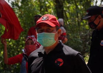 Rangkaian HUT Ke 48, DPC PDI Perjuangan Kota Cimahi Gelar Aksi Menanam dan Merawat Pohon