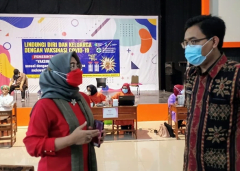 Fitria Pamungkaswati: Vaksinasi Itu Ikhtiar di Tengah Ancaman Covid-19