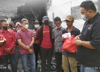 Bergerak Cepat, Yudha Langsung Kunjungi Korban Kebakaran di Desa Kersamanah