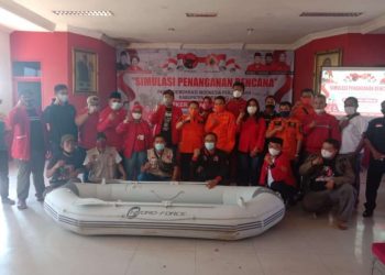 DPC PDI Perjuangan Karawang Gandeng BPBD Gelar Sosialisasi dan Simulasi Penanganan Becana