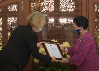 Terima Penghargaan dari Presiden Putin, Megawati Buka Peluang Riset Luar Angkasa via BRIN dengan Rusia