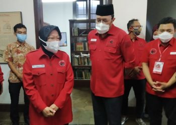 Bulan Bung Karno, Risma Napak Tilas ke Penjara Banceuy dan Gedung Indonesia Mengggugat