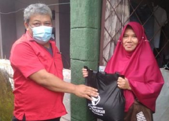 Gaji Kepala Daerah PDI Perjuangan Jabar Disumbangkan untuk Bantuan Covid-19