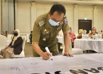 Plt Wali Kota Cimahi Donasikan Seluruh Gaji dan Tunjangannya untuk Penanganan Covid-19