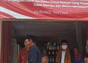 Dapur Umum Paoji Nurjaman Kembali Sebar Ratusan Nasi Box Untuk Warga yang Terdampak Covid-19
