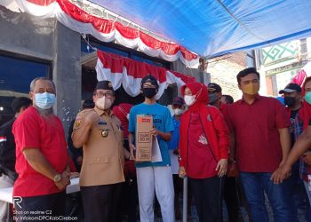 DPC PDI Perjuangan Kabupaten Cirebon Gelar Vaksinasi Masal