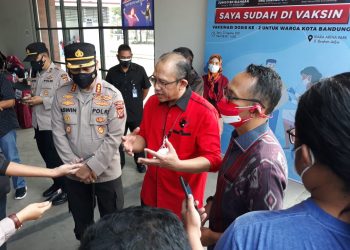 PDI Perjuangan Kota Bandung Gencar Edukasi Masyarakat Ikuti Vaksinasi