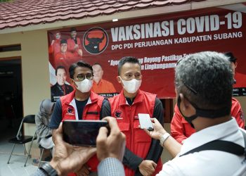 PAC PDI Perjuangan Kecamatan Subang Selenggarakan Vaksinasi Gotong Royong 200 Dosis