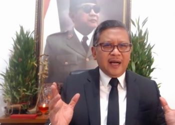 Hasto Ajak Mahasiswa Gelorakan Energi Positif Hadapi Zaman