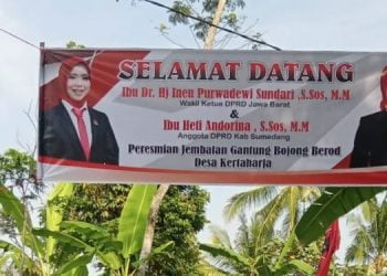 Wakil Ketua DPRD Jabar Resmikan Jembatan Gantung Bojong Berod Desa Kertaharja, Kabupaten Sumedang