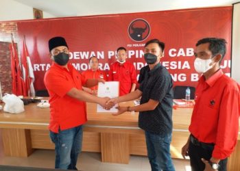 Keluarga Ketua PAC PDI Perjuangan Cipongkor KBB Lilis Nurhayati Dapat Talikasih