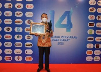 Bupati Majalengka Raih Penghargaan dari KPID Jabar