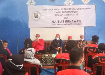 Hj Elis Ernawati Laksanakan Reses lll, Serap Aspirasi Warga Desa Talaga Caringin