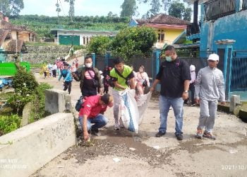 Peringati Sumpah Pemuda Ke-93, DPC PDIP Garut Gelar Lomba Pungut Sampah