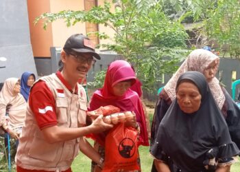 Hadir di Tengah Rakyat, DPC PDI Perjuangan Kabupaten Sukabumi Gelar Baksos di Tegal Buleud