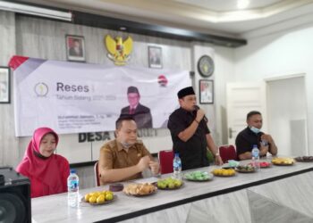 Reses di Cikaret, Anggota DPRD Jabar Muhammad Jaenudin Mendapat Apresiaai dari Kades Usep