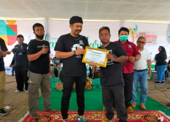 Taufik Ismail Raih Penghargaan Di Hari Disabilitas Internasional