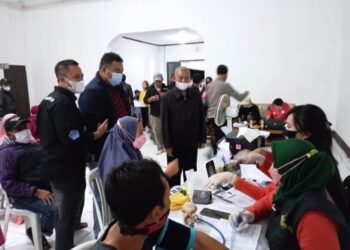 Kelurahan Kota Wetan Gelar Vaksinasi Malam, Yudha Anggota DPRD: Kami Support dengan Doorprize