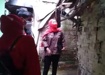 Weni Dwi Aprianti Laksanakan Reses dengan Meninjau Warga Layak Penerima Rutilahu