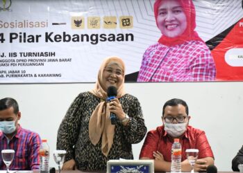Iis Turniasih Gelar Sosialisasi 4 Pilar Kebangsaan di Karawang