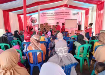 PKP Angkatan Ke-2 PDI Perjuangan Ciamis, Komjen Nurdin Salurkan Paket Bantuan