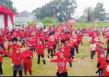 Ratusan Orang Ikuti Senam Sicita PDI Perjuangan Kab. Cirebon