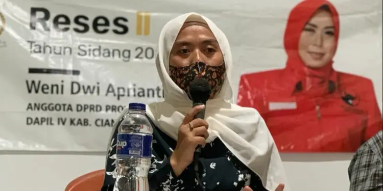 Weni Dwi Aprianti Akhiri Reses II Tahun Sidang 2021-2022 di Kecamatan Cibinong Kabupaten Cianjur