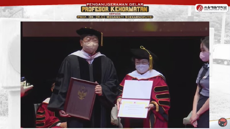 Megawati Bergelar Profesor Kehormatan dari SIA Korea Selatan