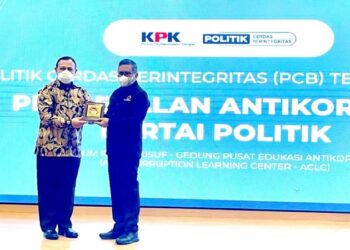 Sekjen Hasto Pimpin Jajaran Partai Ikuti Sosialisasi KPK