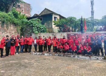 DPC PDIP Bakar Ikan 400 kg Pada Festival Ikan Nusantara