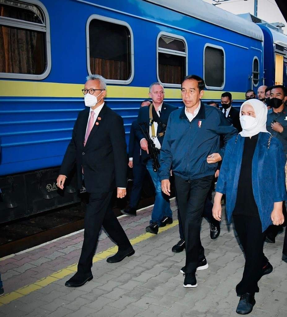 Dampingi Presiden Jokowi ke Ukraina, Ibu Iriana Dinilai Jadi Simbol Diplomasi Damai