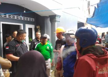 Gotong Royong PDI Perjuangan Garut Dalam Bencana Banjir Bandang