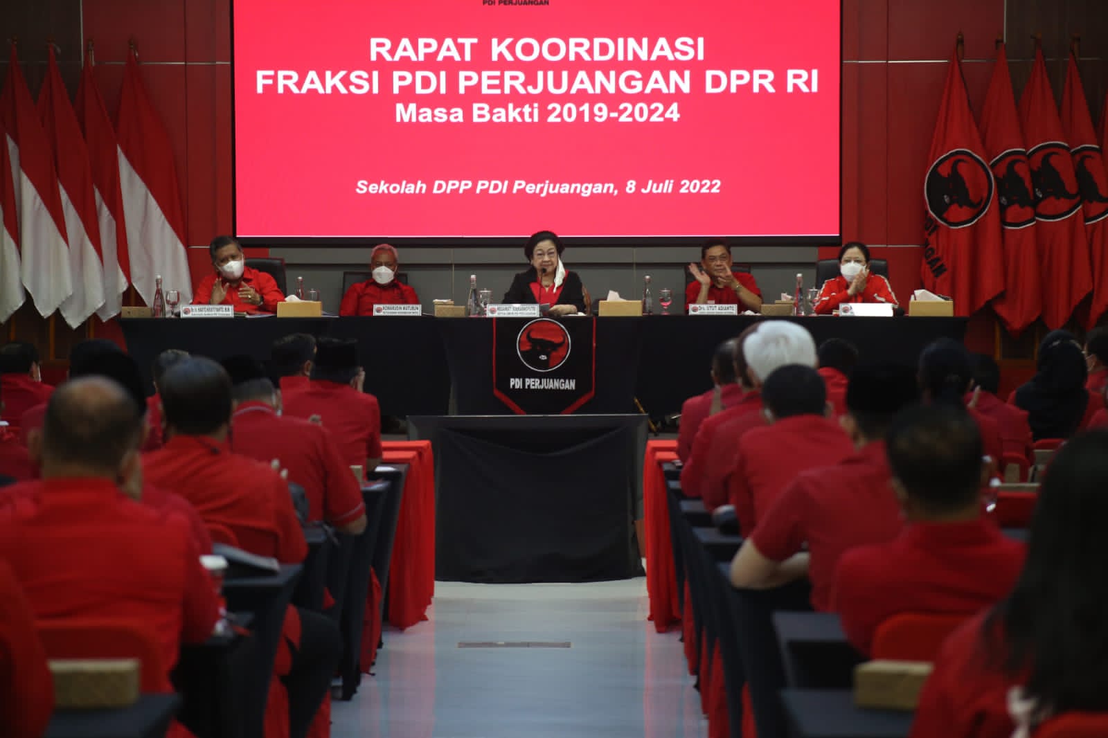 Megawati Minta Kader PDI Perjuangan Turun ke Rakyat
